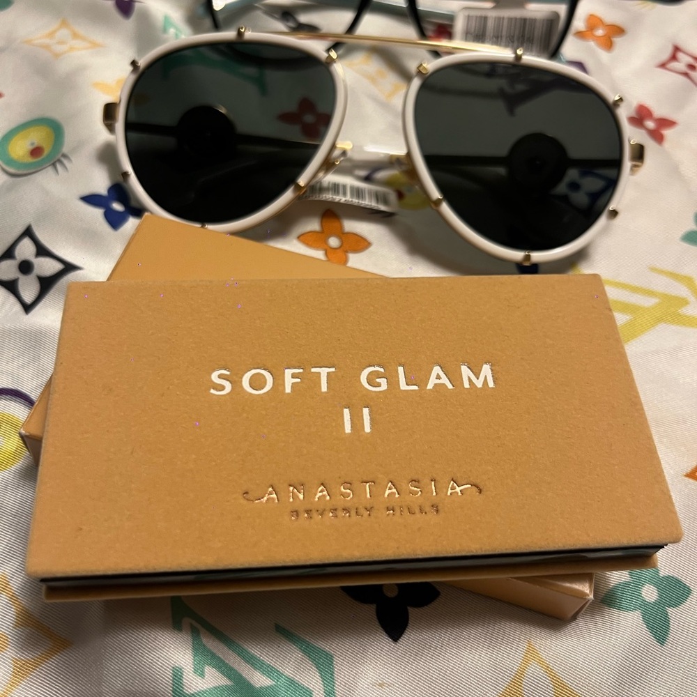 Anastasia Chic Eyewear Collection take all for 380